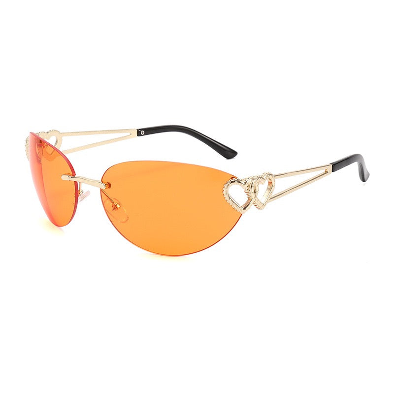 Stylish Oval Metal Sunglasses with Heart Design– Fashion Sunglasses CR109